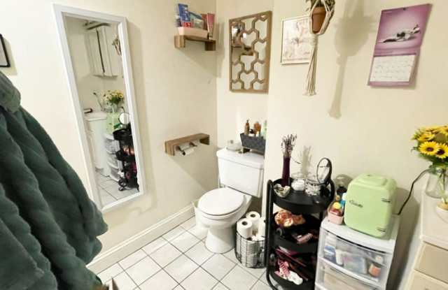 5 Bedroom - 69 Gainsborough Street, Boston, MA 02115