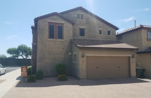 3985 E Cat Balue Drive - 3985 E Cat Balue Dr, Phoenix, AZ 85050