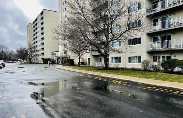 200 Cove Way unit: 205 photos photos