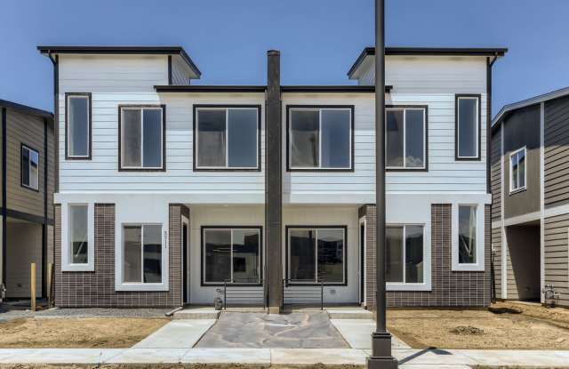 Stunning 3 Bed 2 1/2 Bath Home photos photos