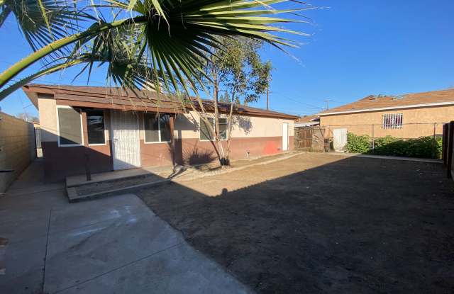 Hard to Find 1 BD 1 BA House with a 2 car garage and it's own yard. photos photos