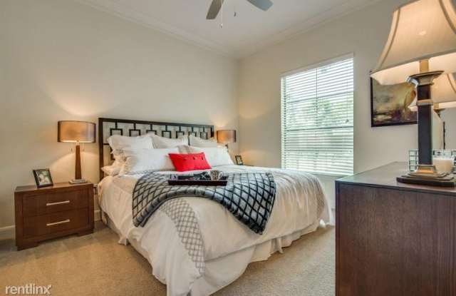321 Jackson Hill - 321 Jackson Hill Street, Houston, TX 77007