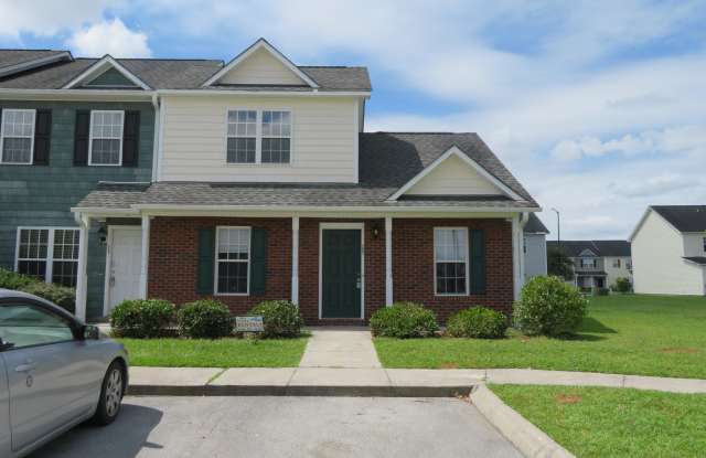 207 Ashwood Drive Gallery 2