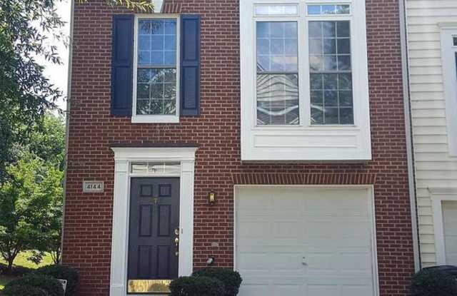 4144 FAIRFAX CENTER CREEK DR - 4144 Fairfax Center Creek Drive, Fair Oaks, VA 22030