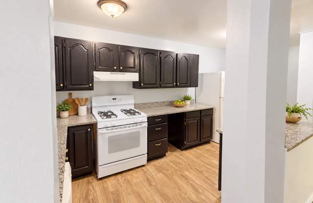 584 Wilson Bridge Dr Gallery 2