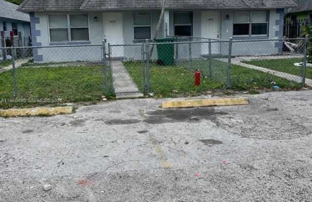 1439 NW 8th Ave - 1439 Northwest 8th Avenue, Fort Lauderdale, FL 33311