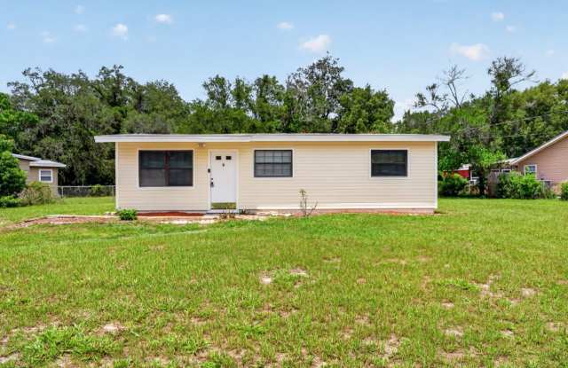Cute 3 bedroom and 1.5 bath in Orange park photos photos Cute 3 bedroom and 1.5 bath in Orange park photos photos