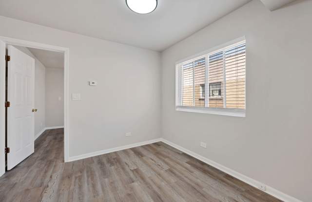 1844 South Fairfield Avenue - 2W Gallery 4