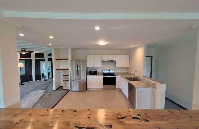 Spacious 2BD/2BA Ainaloa Home | Pets Negotiable | Yard Service Included photos photos Spacious 2BD/2BA Ainaloa Home | Pets Negotiable | Yard Service Included photos photos