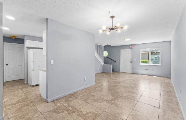 13789 YARMOUTH Drive Gallery 4