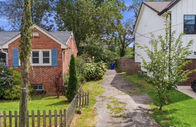 Charming West Asheville Home with Private, Fenced Backyard Gallery 4