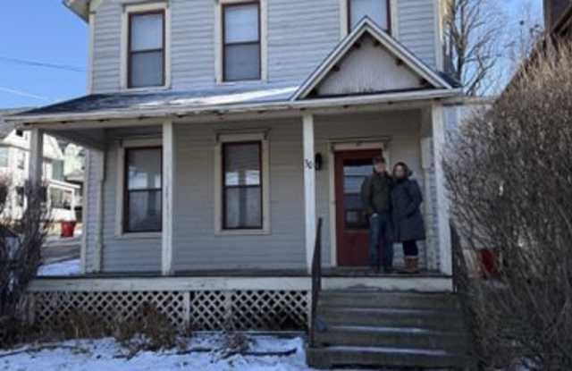 30 Belmont St photos photos