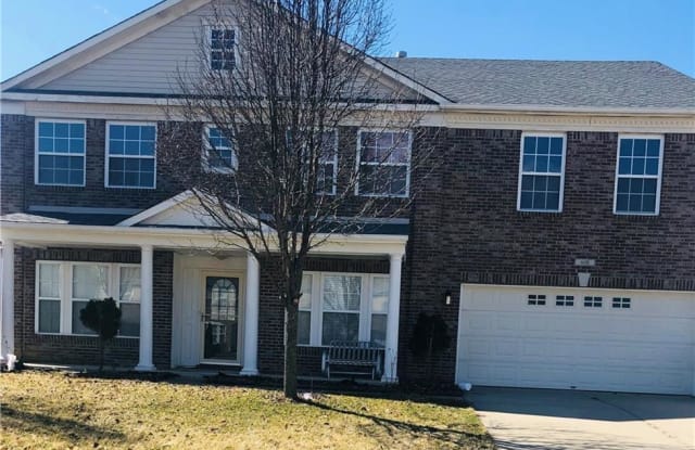 608 Legacy Boulevard - 608 Legacy Boulevard, Greenwood, IN 46143