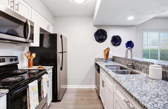 Waters Edge Apartments Gallery 2