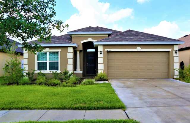 34023 Pickford Ct - 34023 Pickford Court, Pasadena Hills, FL 33545