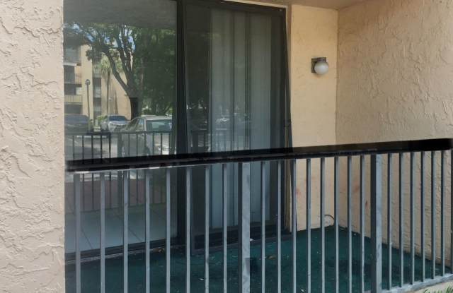 PROMENADE AT KENDALE LAKES - 1 BEDROOM /1 BATHROOM - $1,700 - 14301 Southwest 88th Street, Kendale Lakes, FL 33186