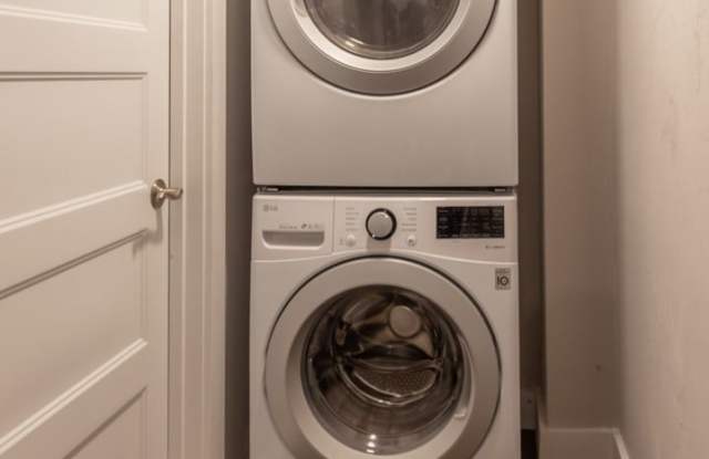 Charming 4 bedroom - No Broker Fee photos photos