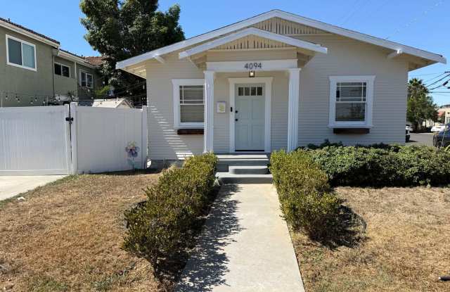 Prime North Park location 3bed 1 bath Bungalow with 2 off street parking spaces Gallery 1