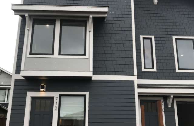 712 Northwest First Street - 1 photos photos 712 Northwest First Street - 1 photos photos