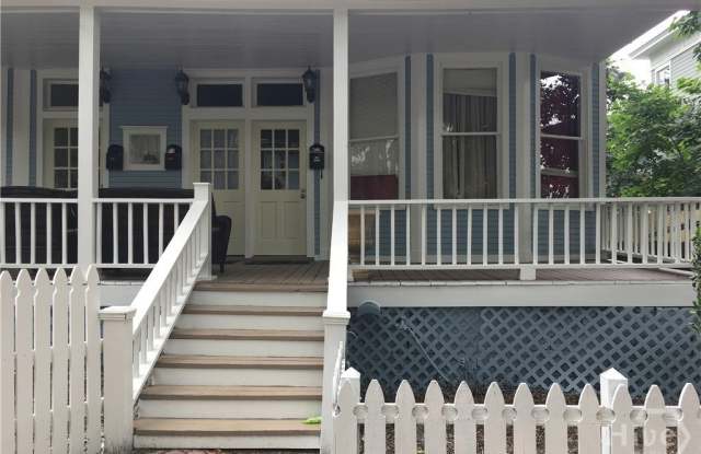 516B E Bolton Street Gallery 2