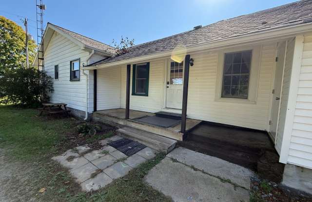 Unique Centennial Farmhouse in Liberty Township Gallery 4