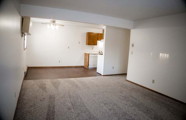 Oakwood Apartments Gallery 3