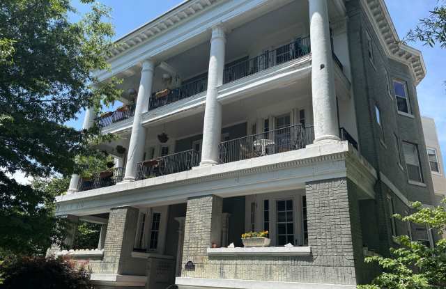 Gorgeous 1 Bedroom 1 Bathroom Condo located in Norfolk photos photos