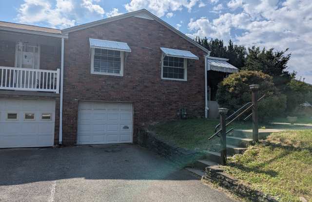 1803 Greentree Rd photos photos