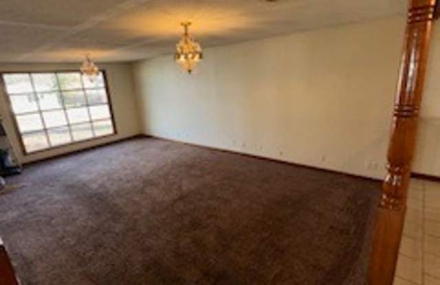 1813 South Kerth Avenue, Evansville, Indiana 47114 Gallery 4