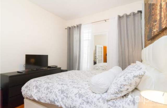 211 E 14 ST. Gallery 2