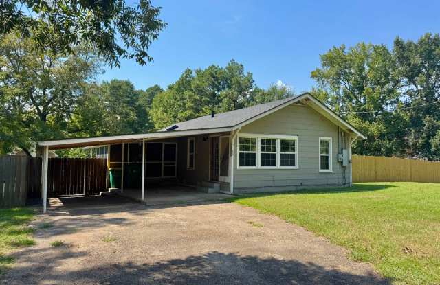 Charming 2-Bed, 1-Bath Home with Premier Outdoor Living Space! Gallery 1