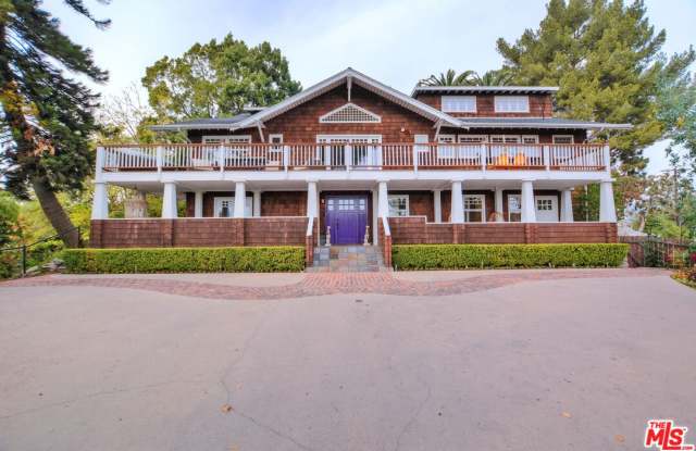 2172 Argyle Avenue photos photos