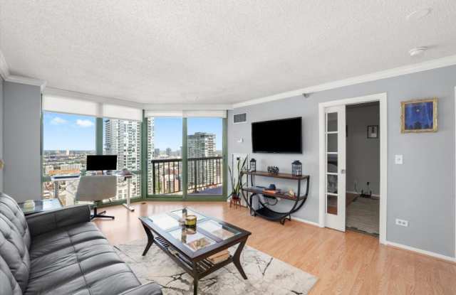 111 W Maple St photos photos