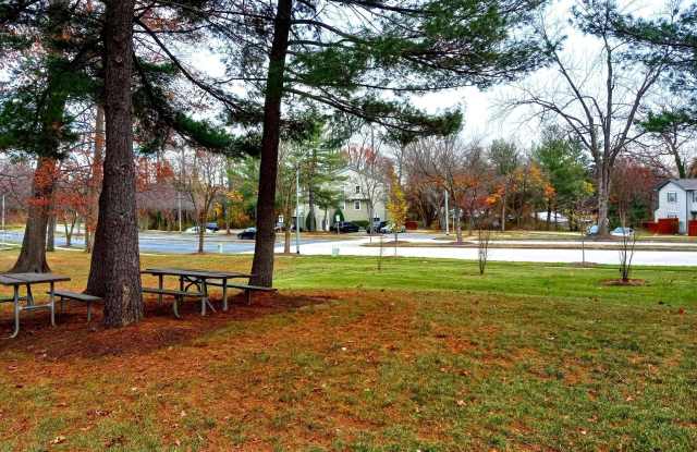 4812 BROOKSTONE TERRACE Gallery 3