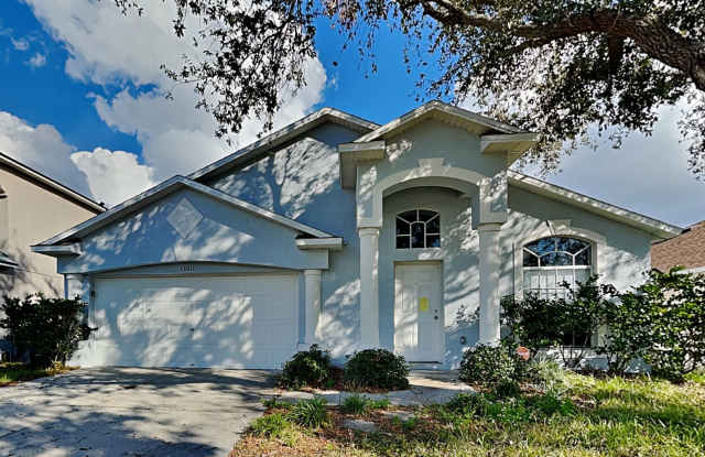 Spacious 3 Bedroom Home for Rent in Riverview, FL | Fenced Yard | 2-Car Garage photos photos