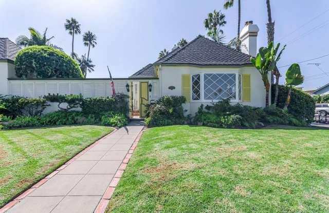 FOR RENT — 4893 Niagara Ave, San Diego, CA 92107 photos photos