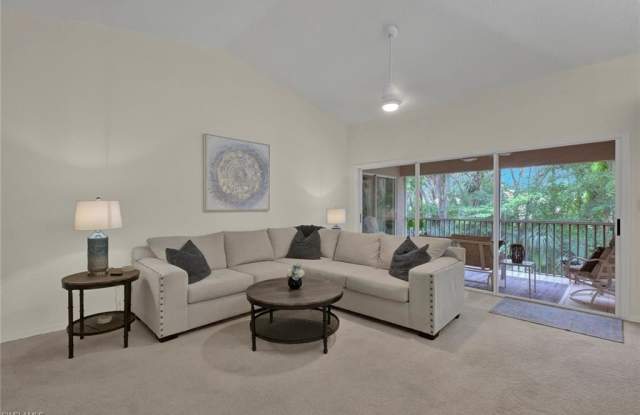 386 Emerald Bay Cir Gallery 3