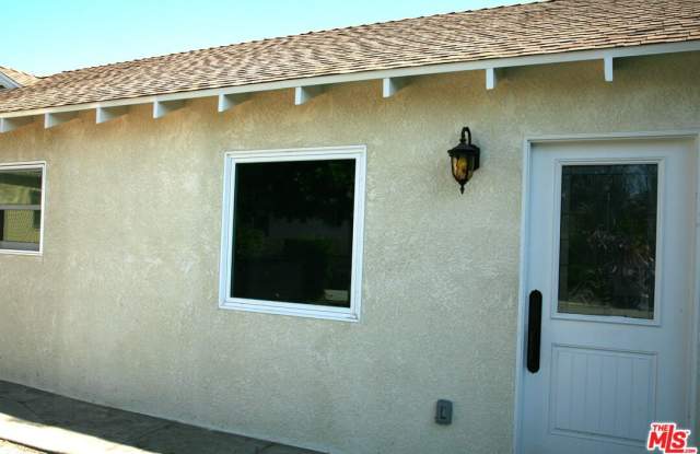 6621 Nagle Ave photos photos