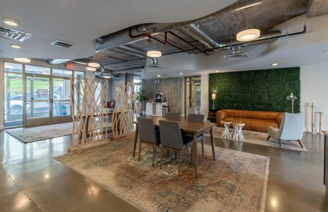 Attain Shockoe photos photos