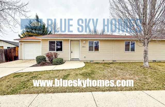 1011 E Victory Rd - 1011 East Victory Road, Boise, ID 83706