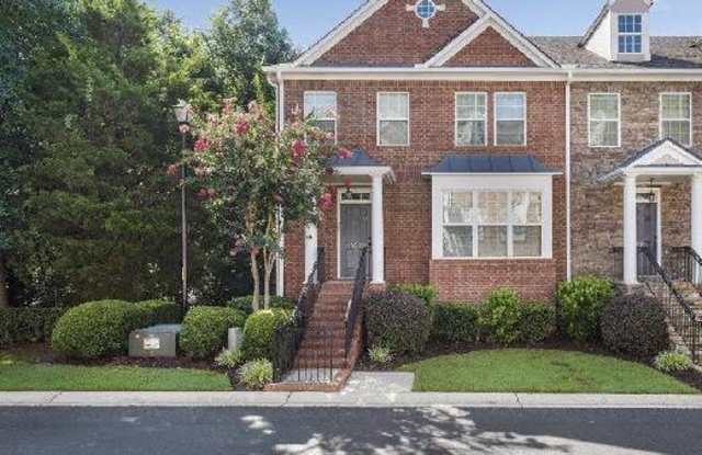 10925 BRUNSON DR - 10925 Brunson Drive, Johns Creek, GA 30097