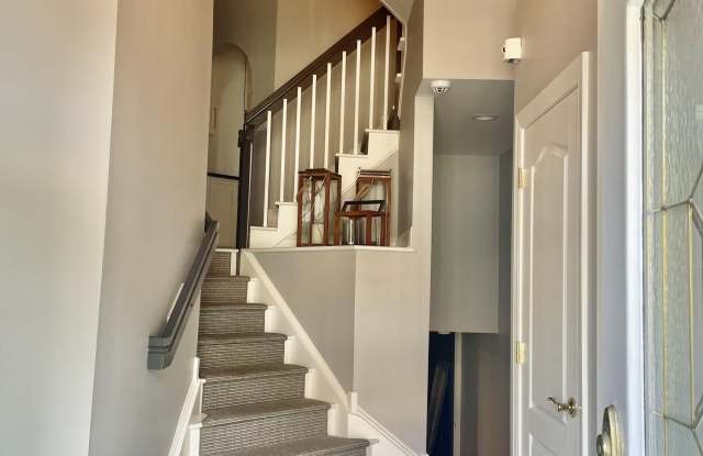 15 Riviera Drive Gallery 3