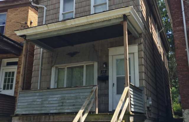 Available August 2026 - Affordable 2 Bedroom Home w/ Lots of Space in Mt Washington! photos photos Available August 2026 - Affordable 2 Bedroom Home w/ Lots of Space in Mt Washington! photos photos