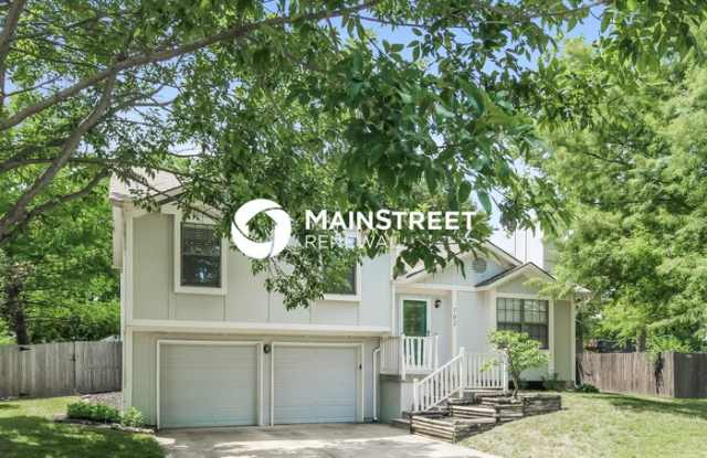 702 South Huntington Drive - 702 South Huntington Drive, Greenwood, MO 64034 702 South Huntington Drive - 702 South Huntington Drive, Greenwood, MO 64034