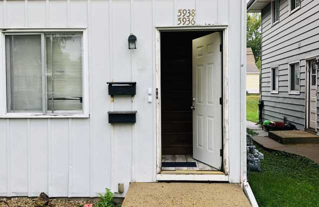 5936 Washburn Ave S Gallery 2