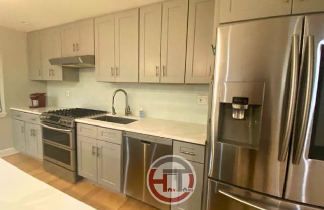 1855 Williamsbridge Rd 1 - 1855 Williamsbridge Road, Bronx, NY 10461