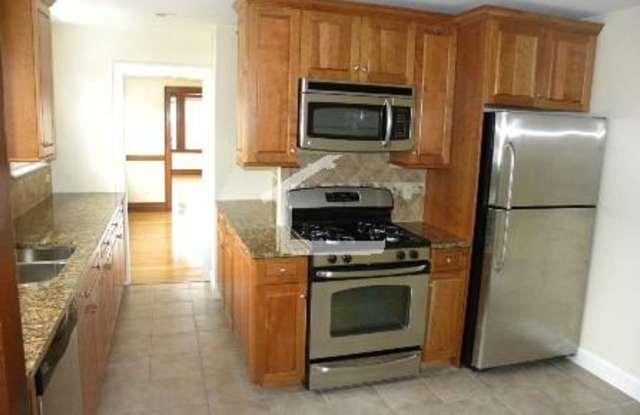 Brighton 4 Bed – Garage Parking – Top Floor – No Fee – 9/1 photos photos