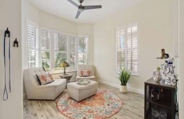 43 PINNACLE Cove Gallery 2