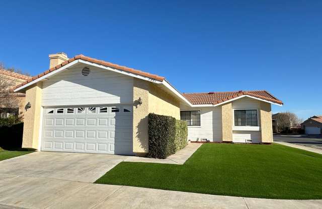 (APPLICATION PENDING) East Palmdale Home in Gated Community - 2321 Mark Avenue, Palmdale, CA 93550