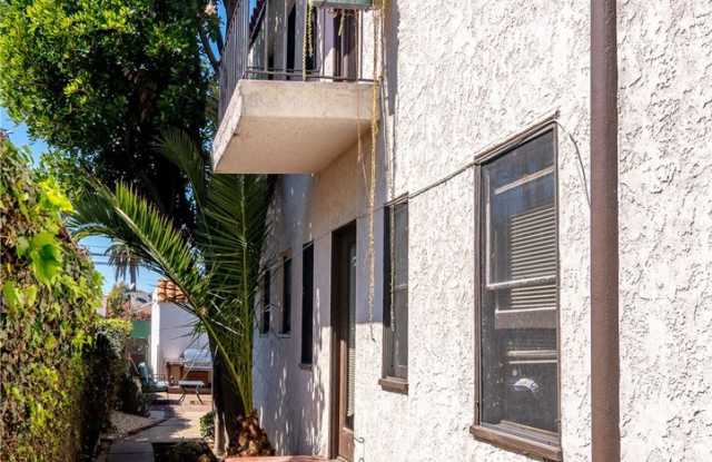 809 Stanley Avenue Gallery 2